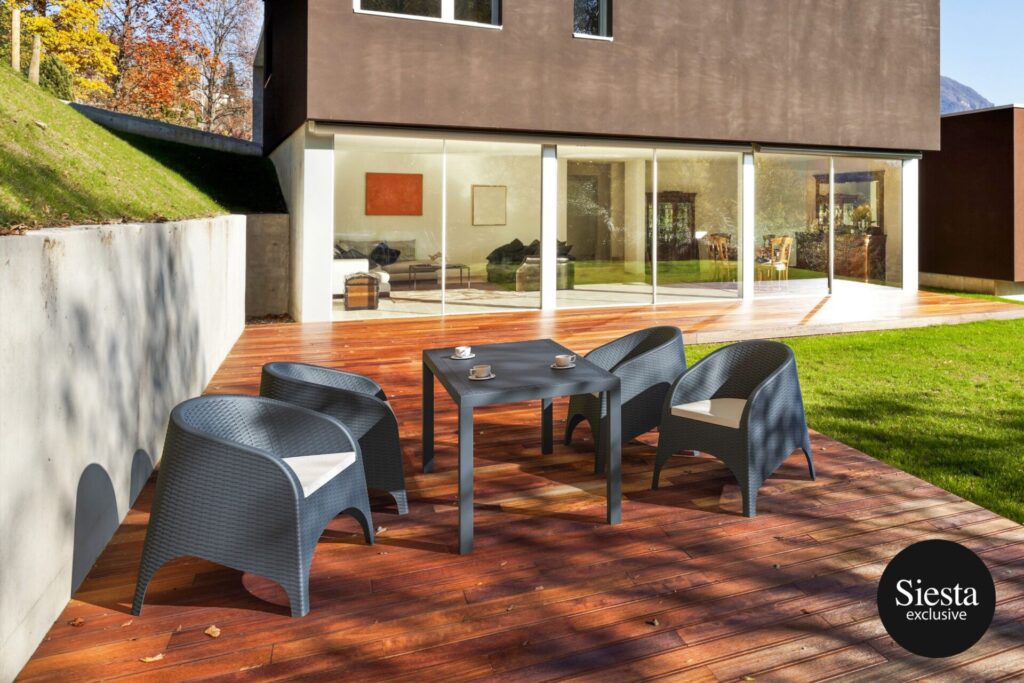 Orlando 140 Table Aruba Armchair 4 Seat Package – Chocolate image