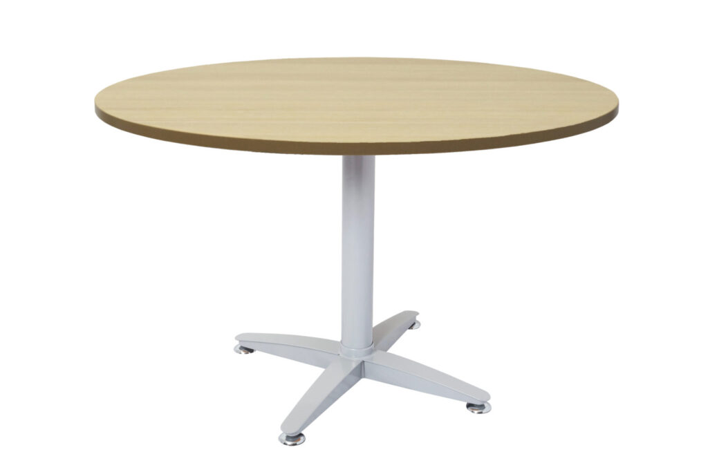 4 Star Round Table (900W x 730H x 900D) image